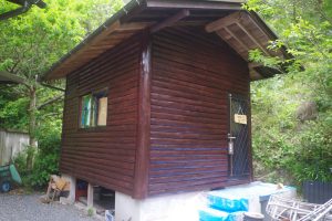 外壁塗装を作業中 外壁塗装を作業中